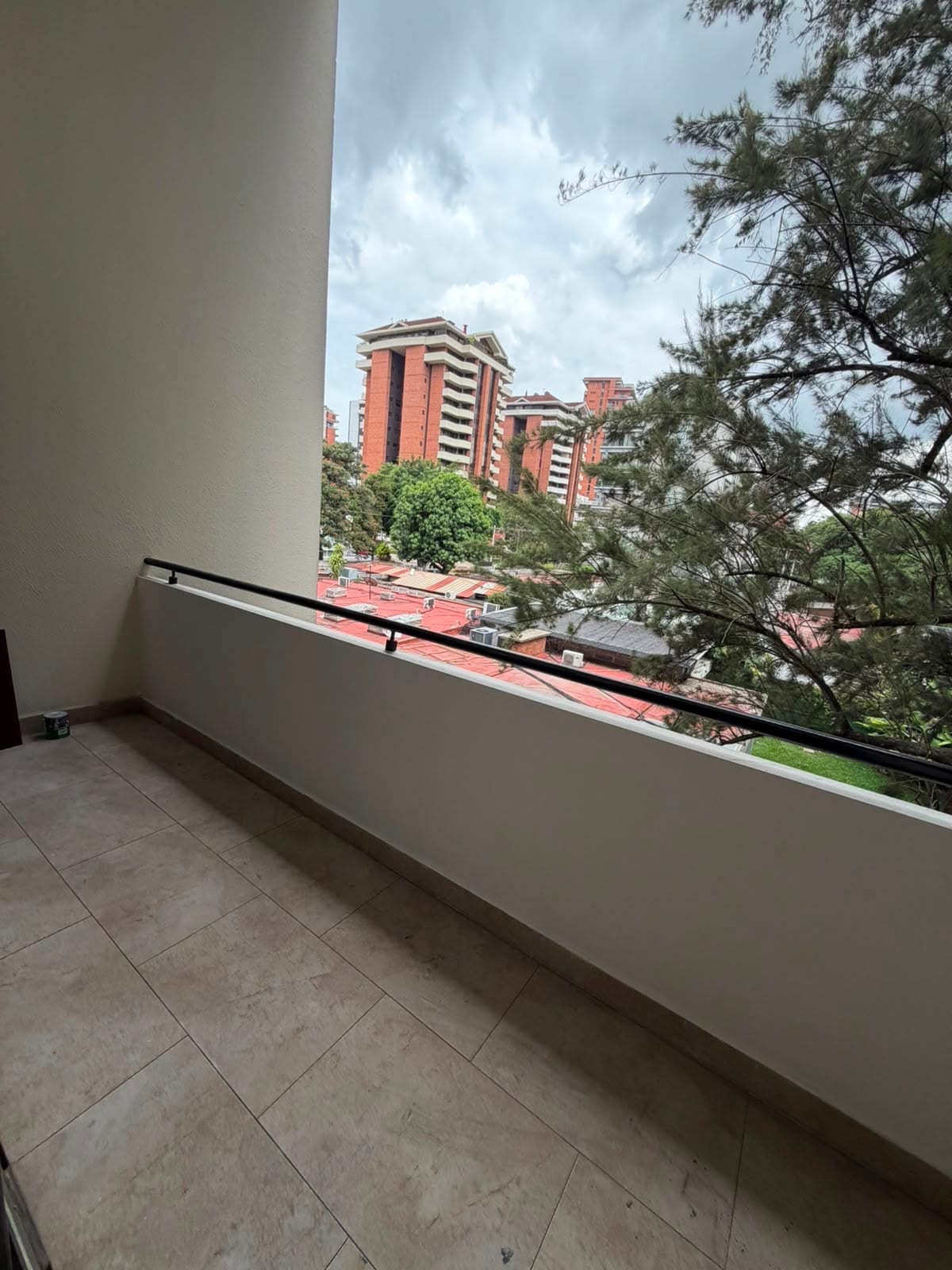Apartamento en Renta Edificio Cobella Zona 14 — Apartamento en Alquiler en Cobella, Zona 14, Guatemala, Ciudad — foto 10 de 14