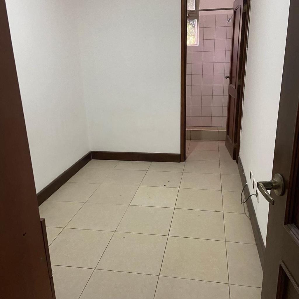 Amplio Apartamento en Renta – Torre Oakland 1 — Apartamento en Alquiler en Oakland I, Zona 10, Guatemala, Ciudad — foto 13 de 17