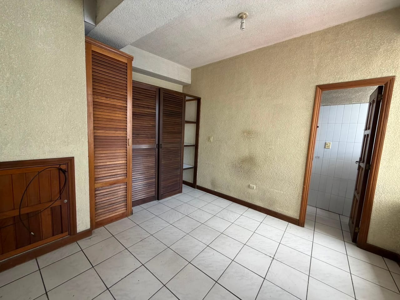 Apartamento en Renta Zona 13 – Av. Hincapié — Apartamento en Alquiler en Zona 13, Guatemala, Ciudad — foto 6 de 7