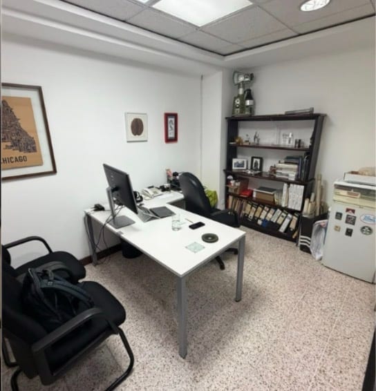 Oficina de 120 m² en Zona 10 — Oficina en Alquiler en Zona 10, Guatemala, Ciudad — foto 7 de 9