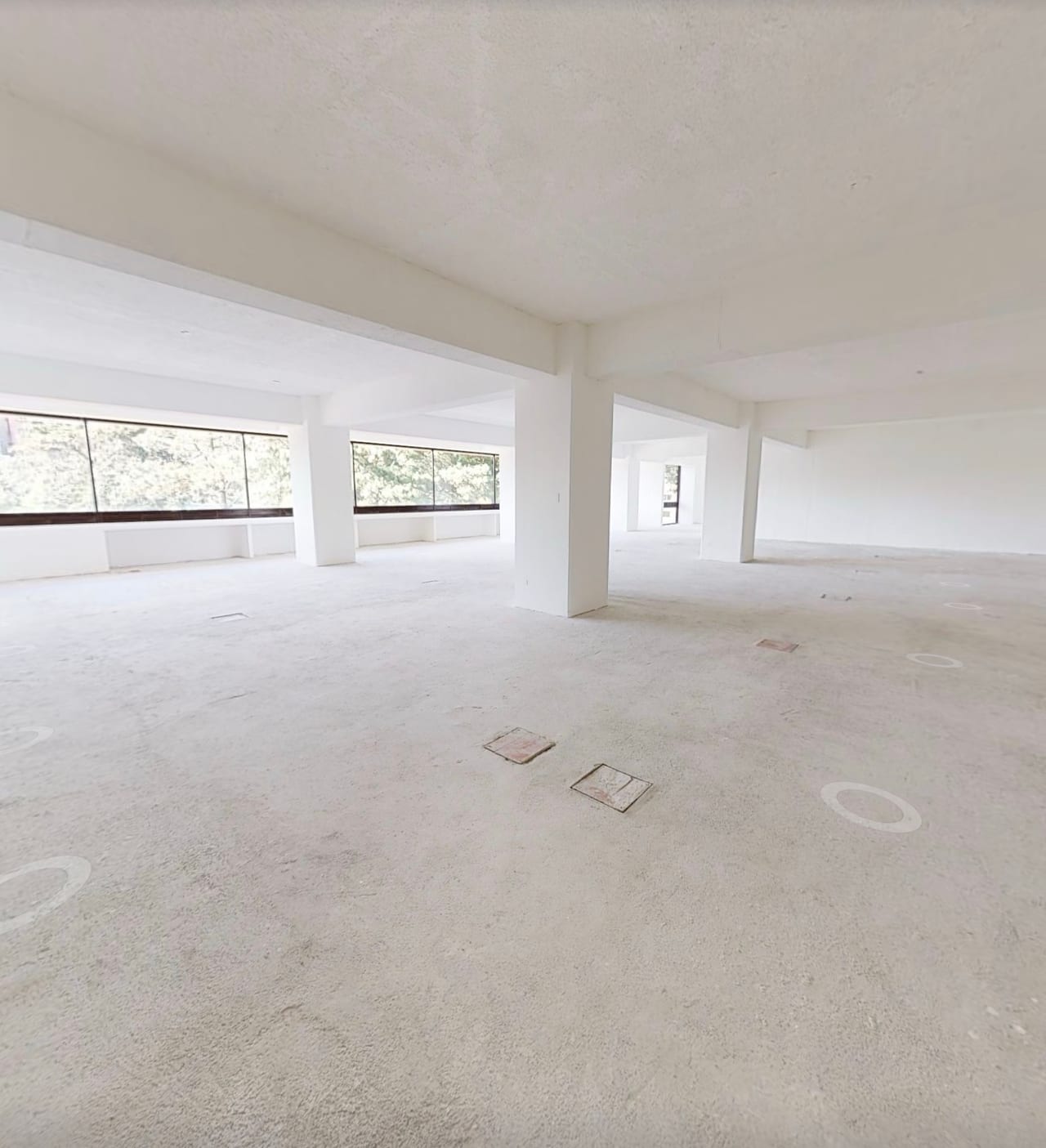 Oficina de 377 m² en Zona 10 — Oficina en Alquiler en Zona 10, Guatemala, Ciudad — foto 6 de 11