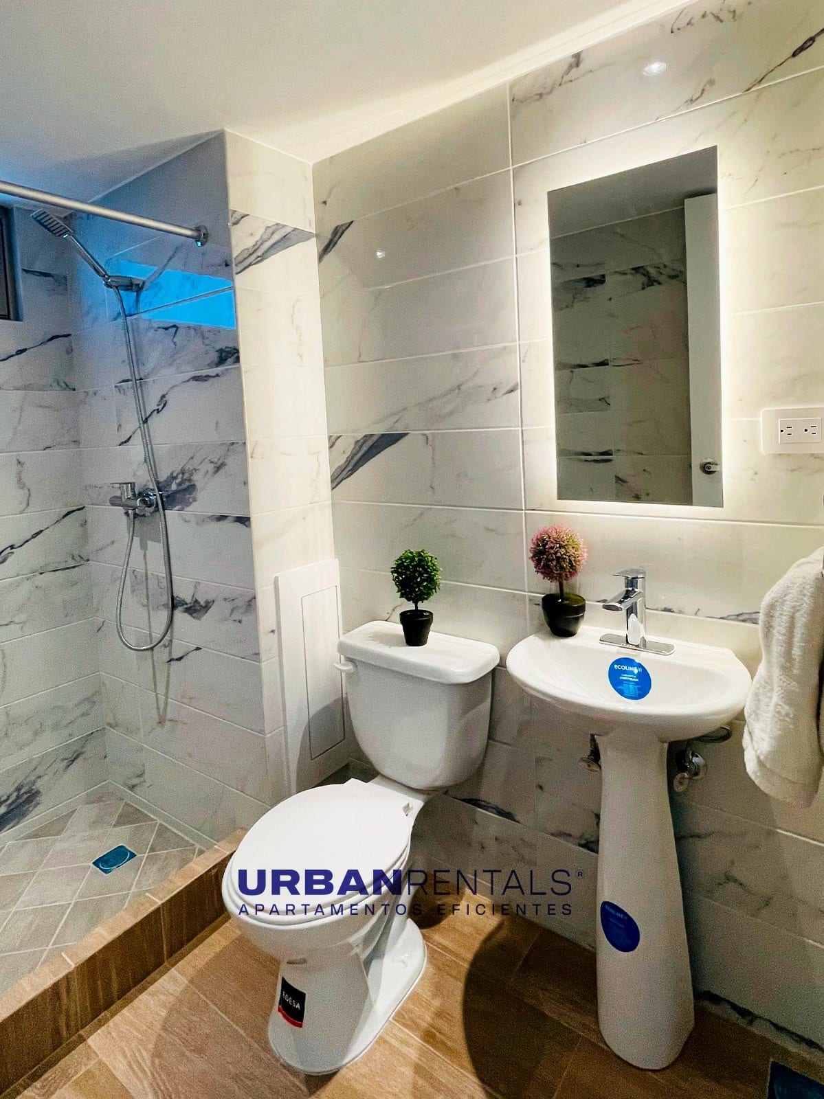 Apartamento Amueblado en Renta | Urban Loft – Zona 10 — Apartamento en Alquiler en Zona 10, Guatemala, Ciudad — foto 2 de 16