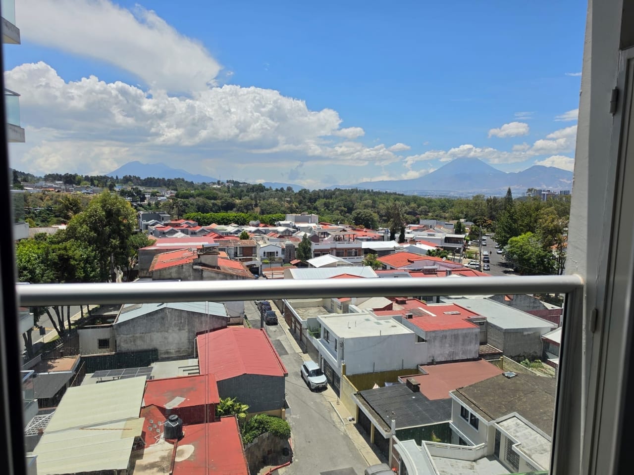 Apartamento en Renta - Condado La Villa Zona 14 — Apartamento en Alquiler en Condado La Villa, Zona 14, Guatemala, Ciudad — foto 10 de 17
