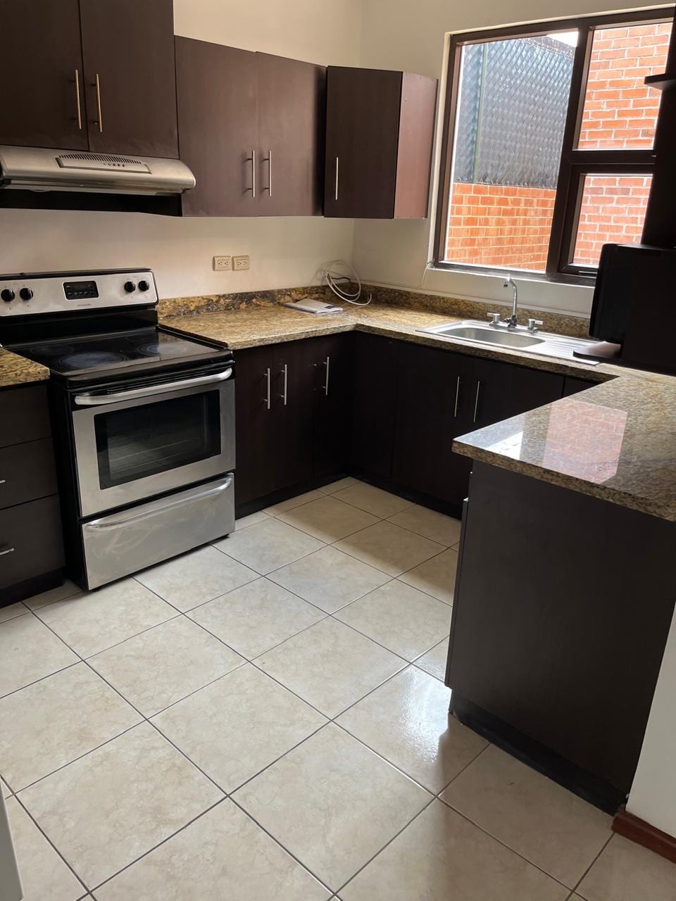 Casa de un Nivel en Venta – Condominio Buenafuente — Casa en Venta en Buena Fuente, Carretera a El Salvador, Guatemala, Ciudad — foto 15 de 17
