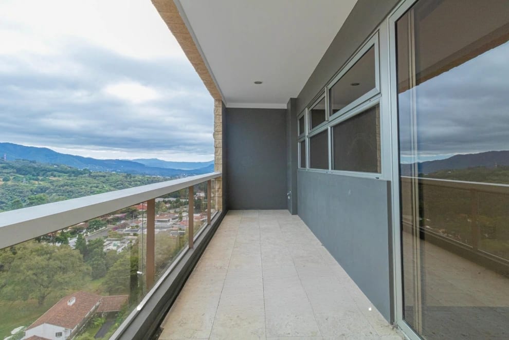 Apartamento en renta – Tiffany Cañada, zona 14 — Apartamento en Alquiler en Tiffany Cañada, Zona 14, Guatemala, Ciudad — foto 13 de 17