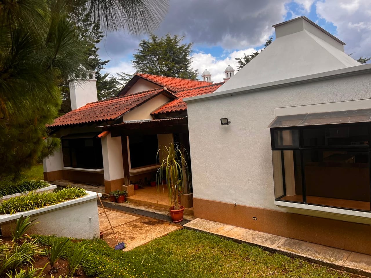Residencia en Venta | Hacienda Nueva Country Club — Casa en Venta en Carretera a El Salvador, Guatemala, Ciudad — foto 14 de 17