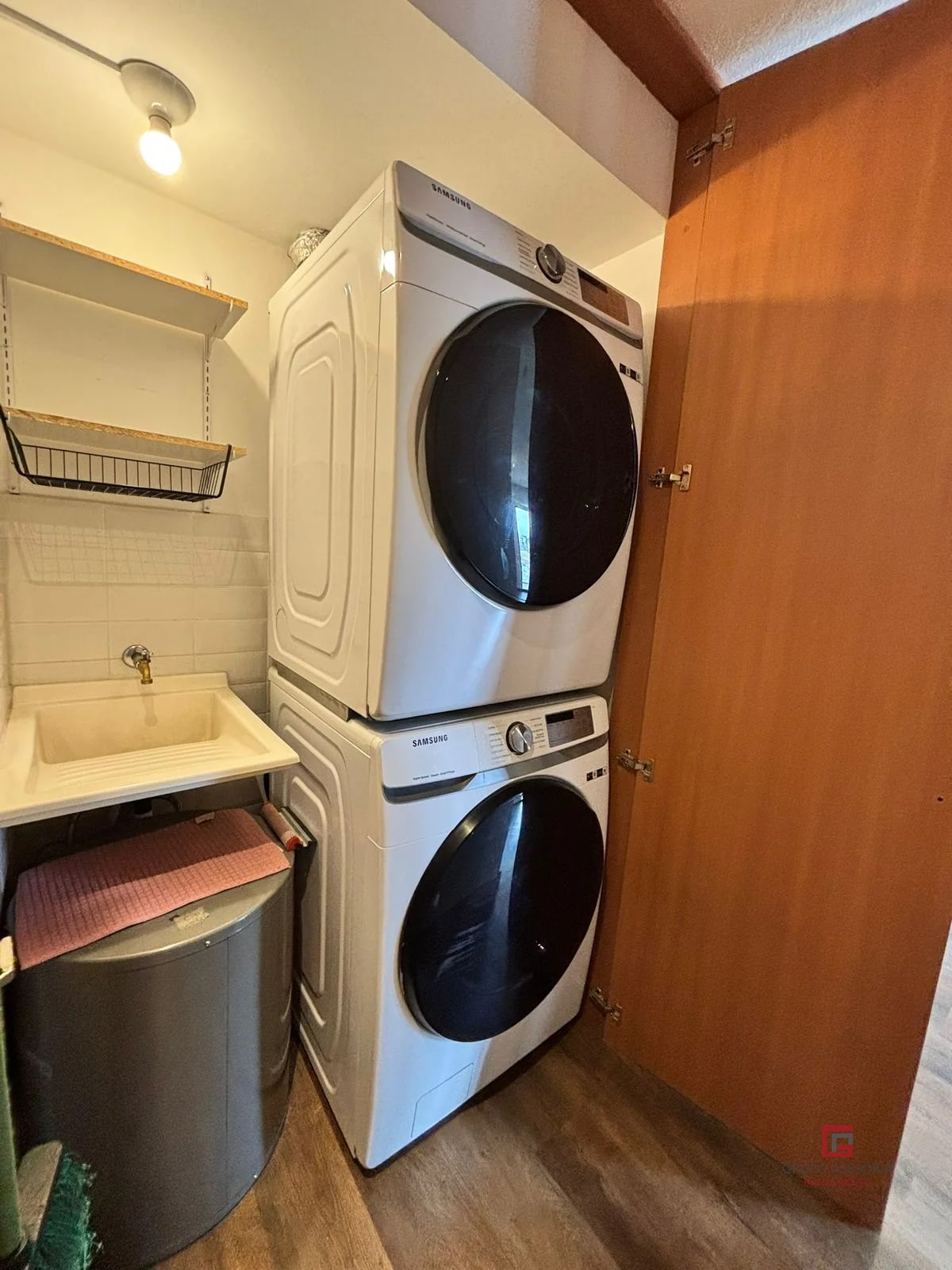 Único apartamento en edificio Vidalta zona 11 - 6