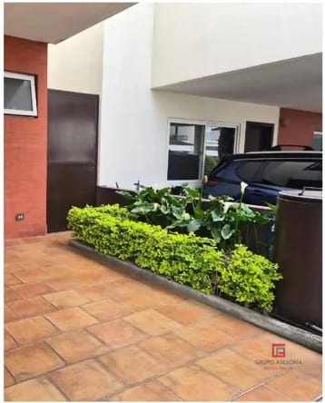 Espectacular casa en renta Las Luces del Encinal — Casa en Alquiler en Zona 7 Mixco, Guatemala, Ciudad — foto 2 de 16