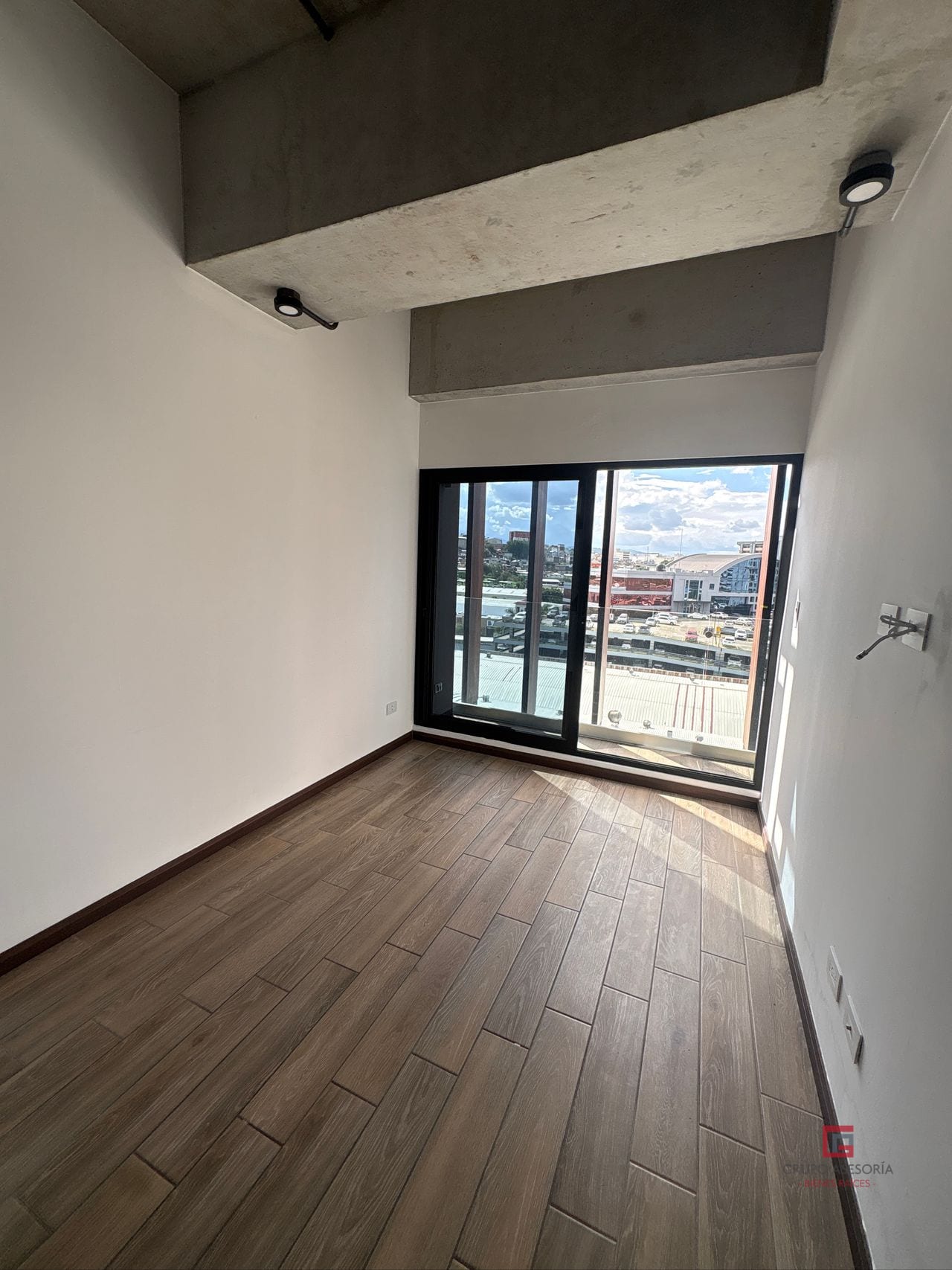 Ubicación privilegiada Apartamento en alquiler zona 4 — Apartamento en Alquiler en Séptimo, Zona 4, Guatemala, Ciudad — foto 8 de 16