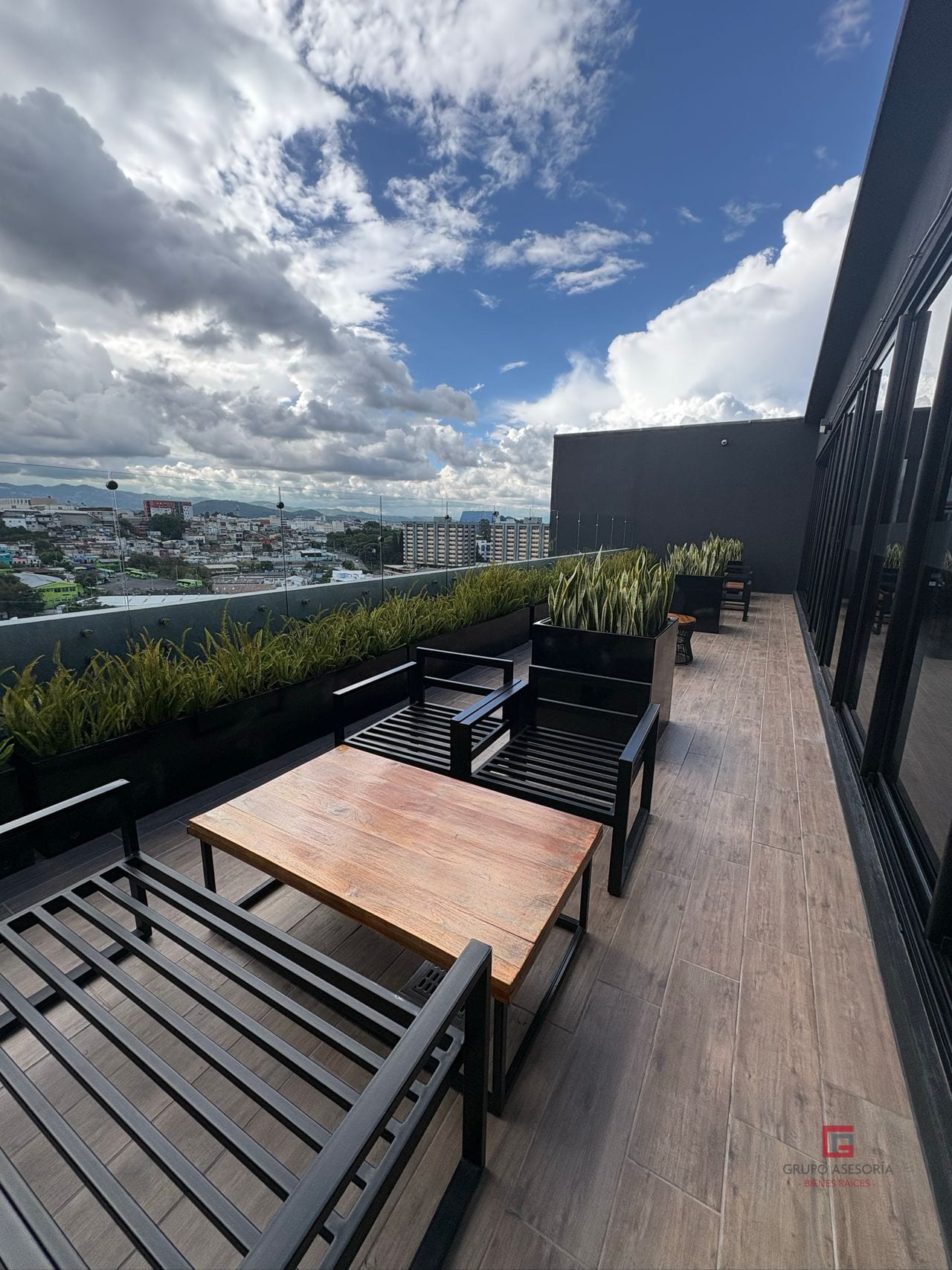 Ubicación privilegiada Apartamento en alquiler zona 4 — Apartamento en Alquiler en Séptimo, Zona 4, Guatemala, Ciudad — foto 14 de 16