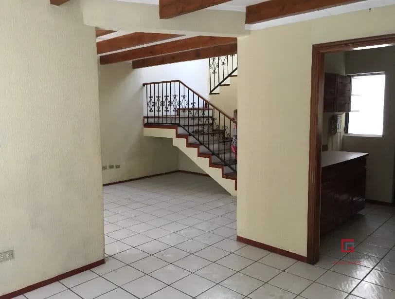 Casas en venta Lourdes zona 16 — Casa en Venta en Lourdes, Zona 16, Guatemala, Ciudad — foto 3 de 11