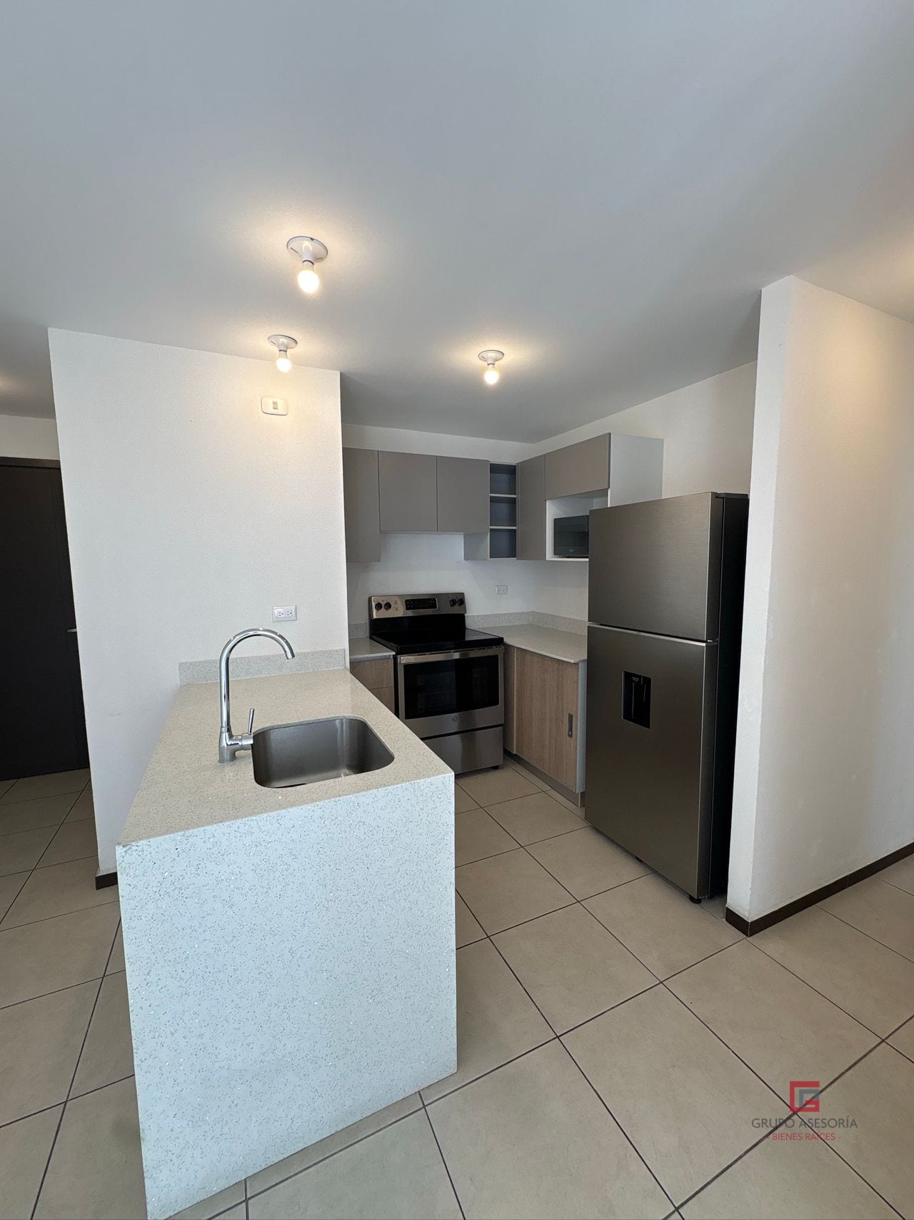 Apartamento en renta Parque San Jorge zona 11 — Apartamento en Alquiler en Parque San Jorge, Zona 11, Guatemala, Ciudad — foto 4 de 11