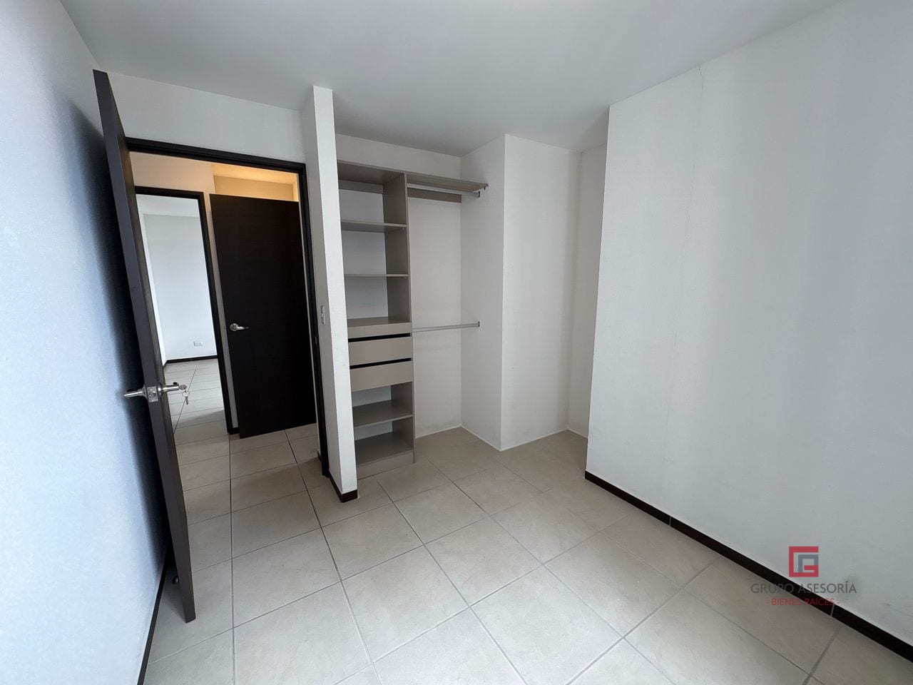 Apartamento en renta Parque San Jorge zona 11 — Apartamento en Alquiler en Parque San Jorge, Zona 11, Guatemala, Ciudad — foto 8 de 11