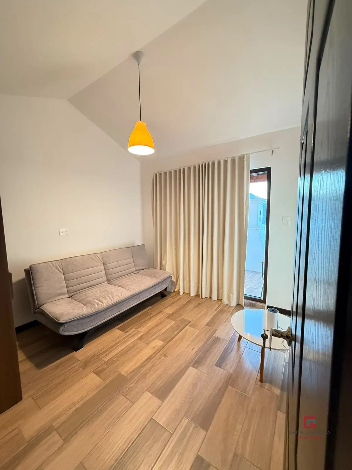 Dormitorio 3 — Acogedora Casa en venta Barrios Coloniales — Casa en Venta en San Pedro Las Huertas, Antigua, Sacatepéquez — foto 11 de 17