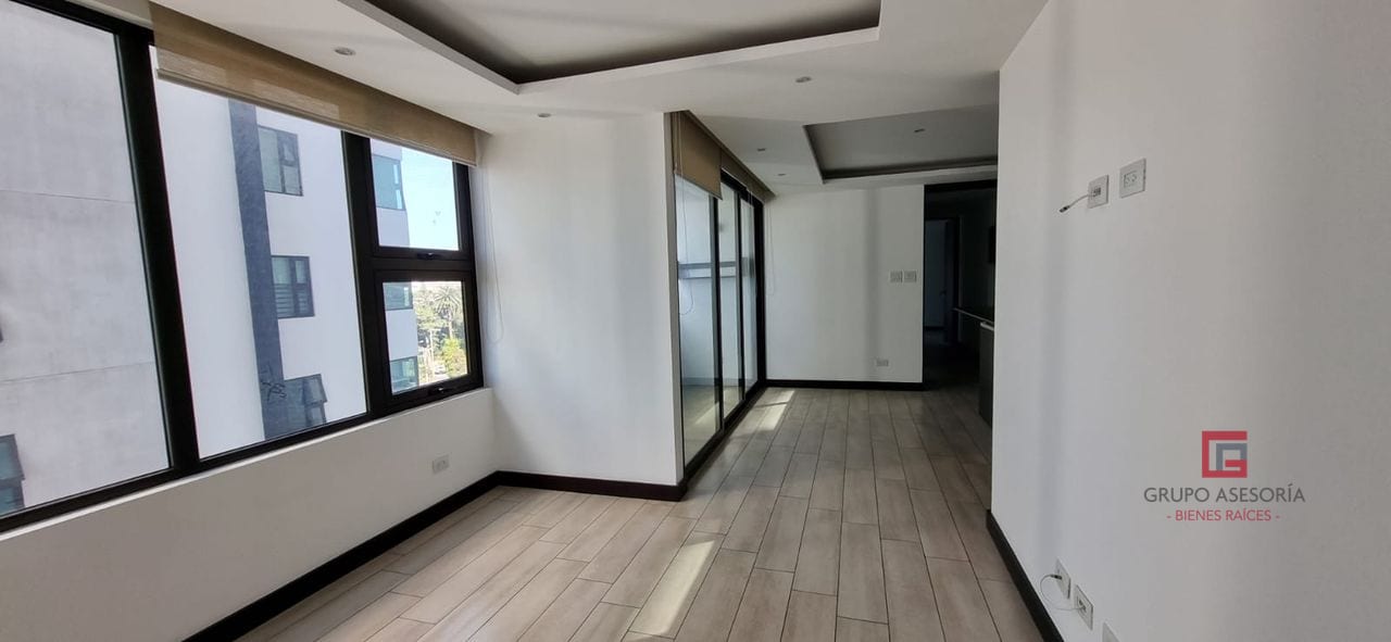 Apartamento en venta/renta en LIV zona 15 — Apartamento en Venta en LIV, Zona 15, Guatemala, Ciudad — foto 1 de 12