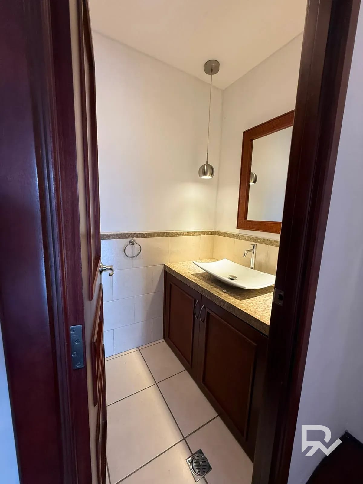 Venta de amplió apartamento en zona 14 La Villa — Apartamento en Venta en Zona 14, Guatemala, Ciudad — foto 12 de 17