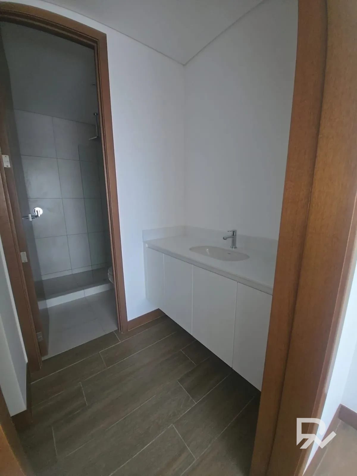 Alquiler de apartamento en Ferre Diez, en zona 10 — Apartamento en Alquiler en Zona 10, Guatemala, Ciudad — foto 8 de 15