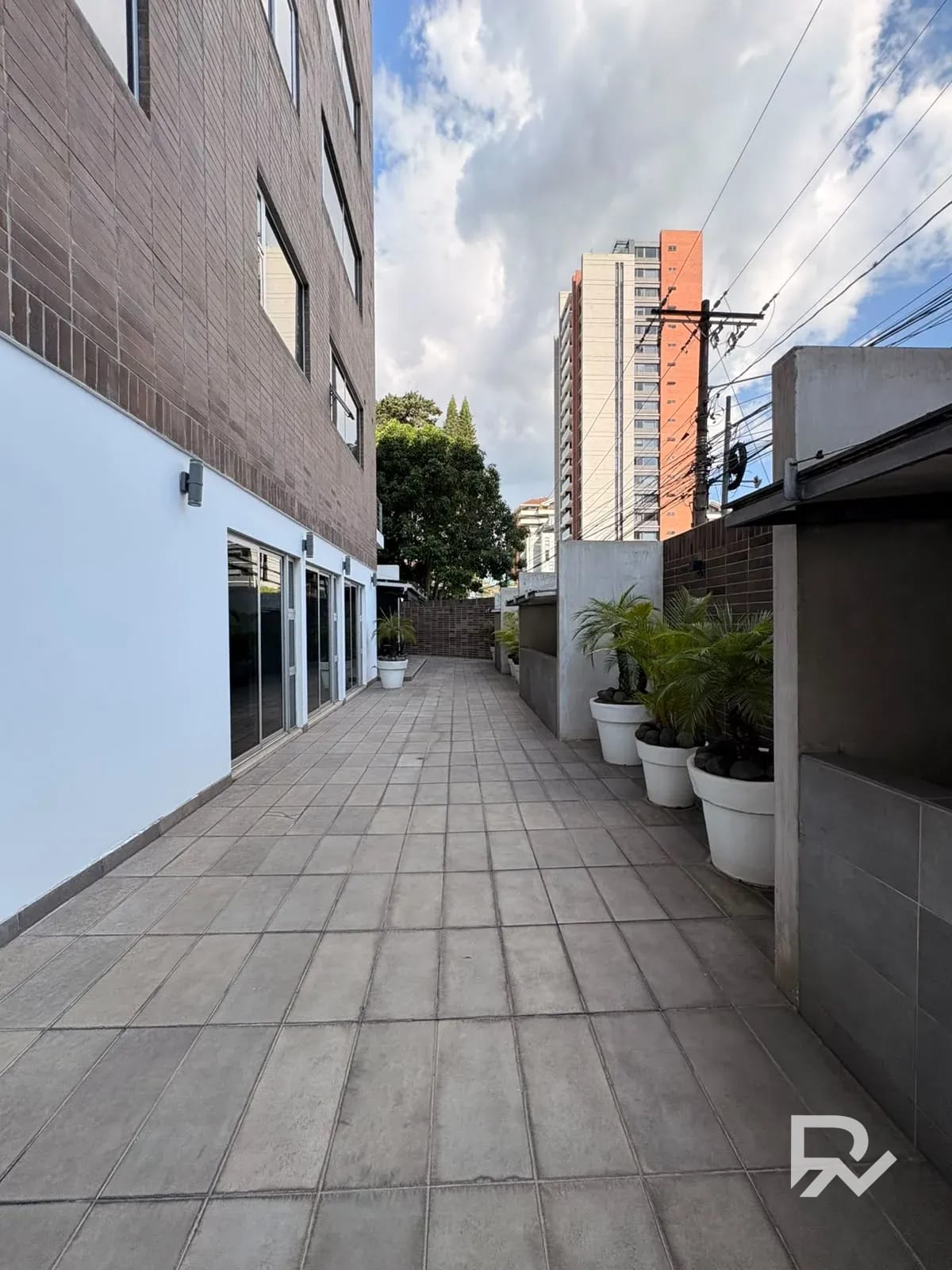 Alquiler apartamento Torre Catorce zona 14 — Apartamento en Alquiler en Zona 14, Guatemala, Ciudad — foto 4 de 13