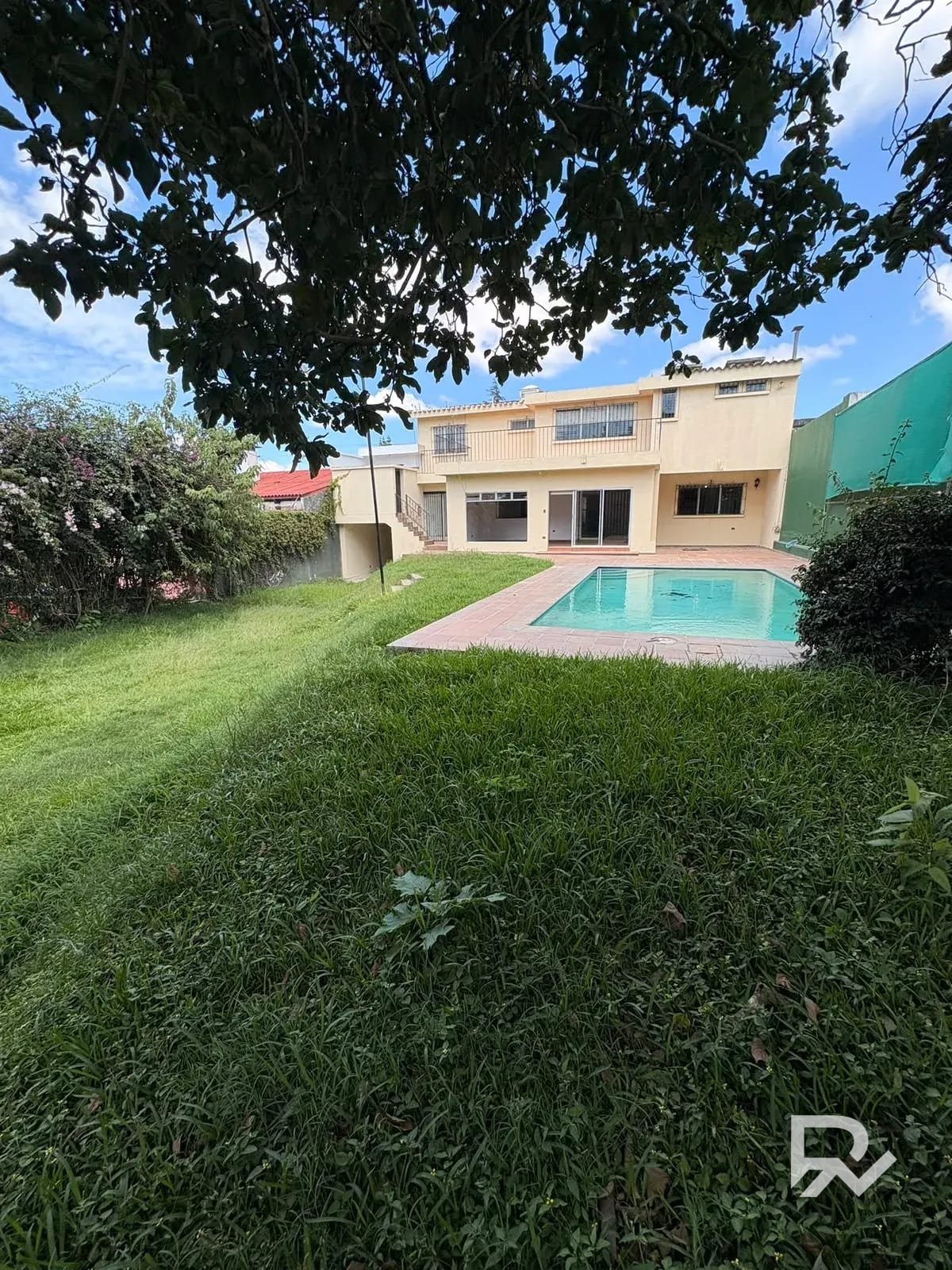 Casa en Venta, Fuera de Garita | Vista Hermosa III, Zona 15 — Casa en Venta en Vista Hermosa III, Zona 15, Guatemala, Ciudad — foto 1 de 15