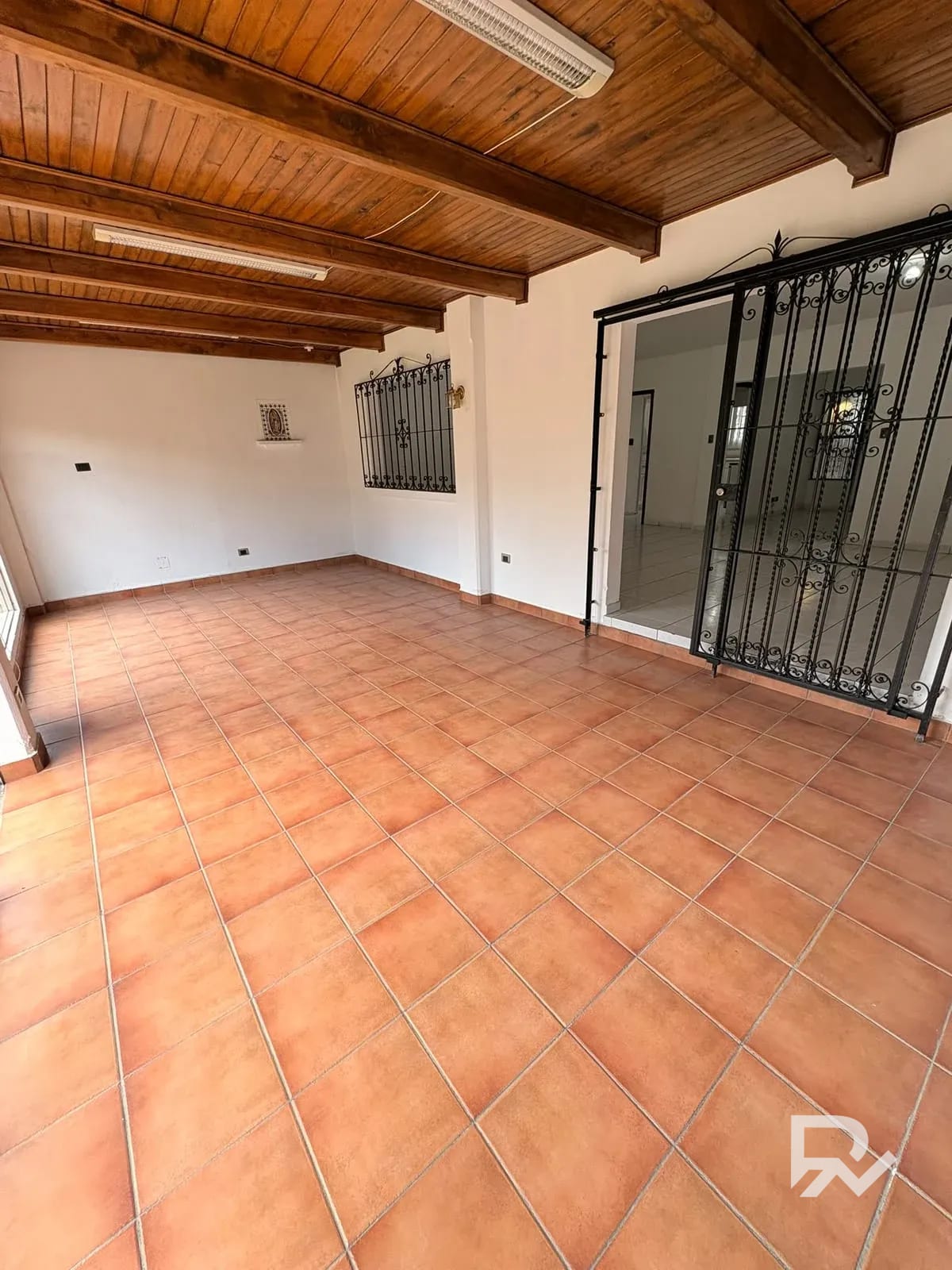 Casa en Venta, Fuera de Garita | Vista Hermosa III, Zona 15 — Casa en Venta en Vista Hermosa III, Zona 15, Guatemala, Ciudad — foto 4 de 15