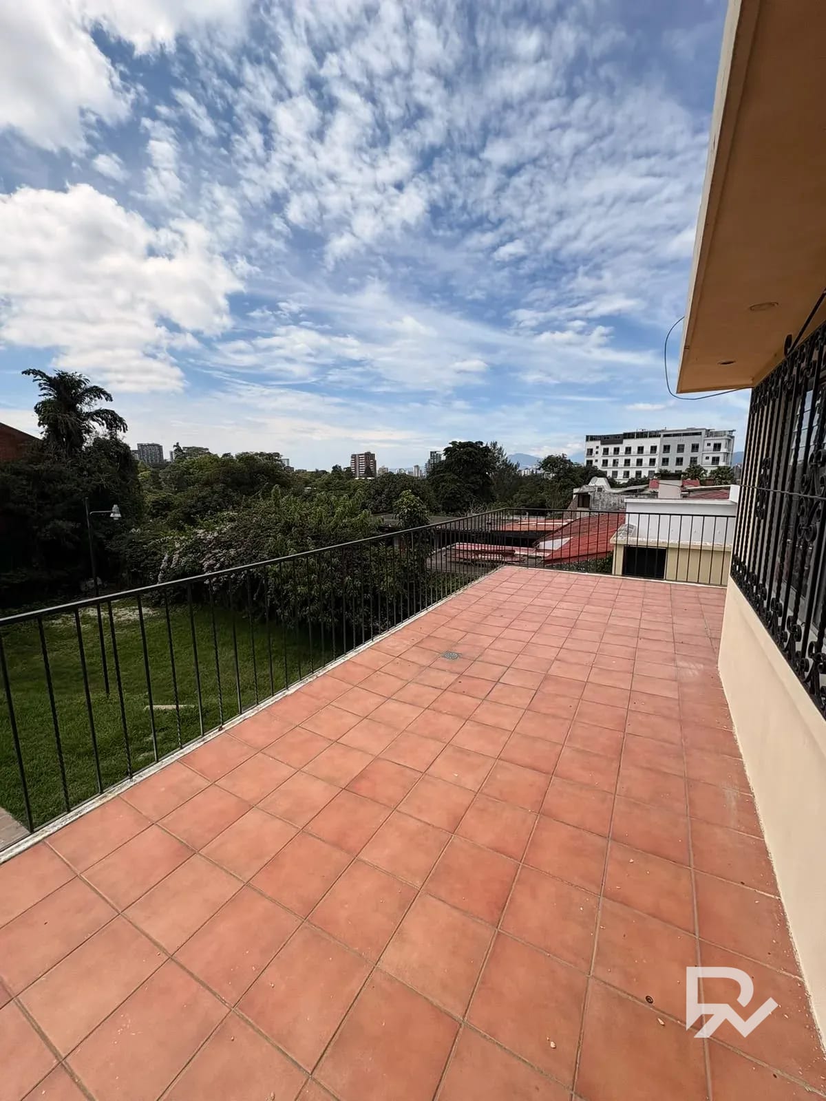 Casa en Venta, Fuera de Garita | Vista Hermosa III, Zona 15 — Casa en Venta en Vista Hermosa III, Zona 15, Guatemala, Ciudad — foto 8 de 15