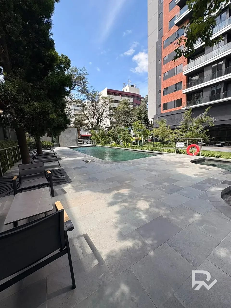 Alquiler de hermoso apartamento en Ferre Diez zona 10 para estrenar — Apartamento en Alquiler en Ferré Diez, Zona 10, Guatemala, Ciudad — foto 9 de 17