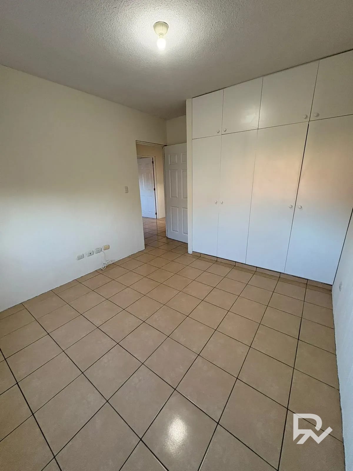 Venta de Casa en las Fuentes II, Zona 16 — Casa en Venta en Las Fuentes II, Zona 16, Guatemala, Ciudad — foto 6 de 17