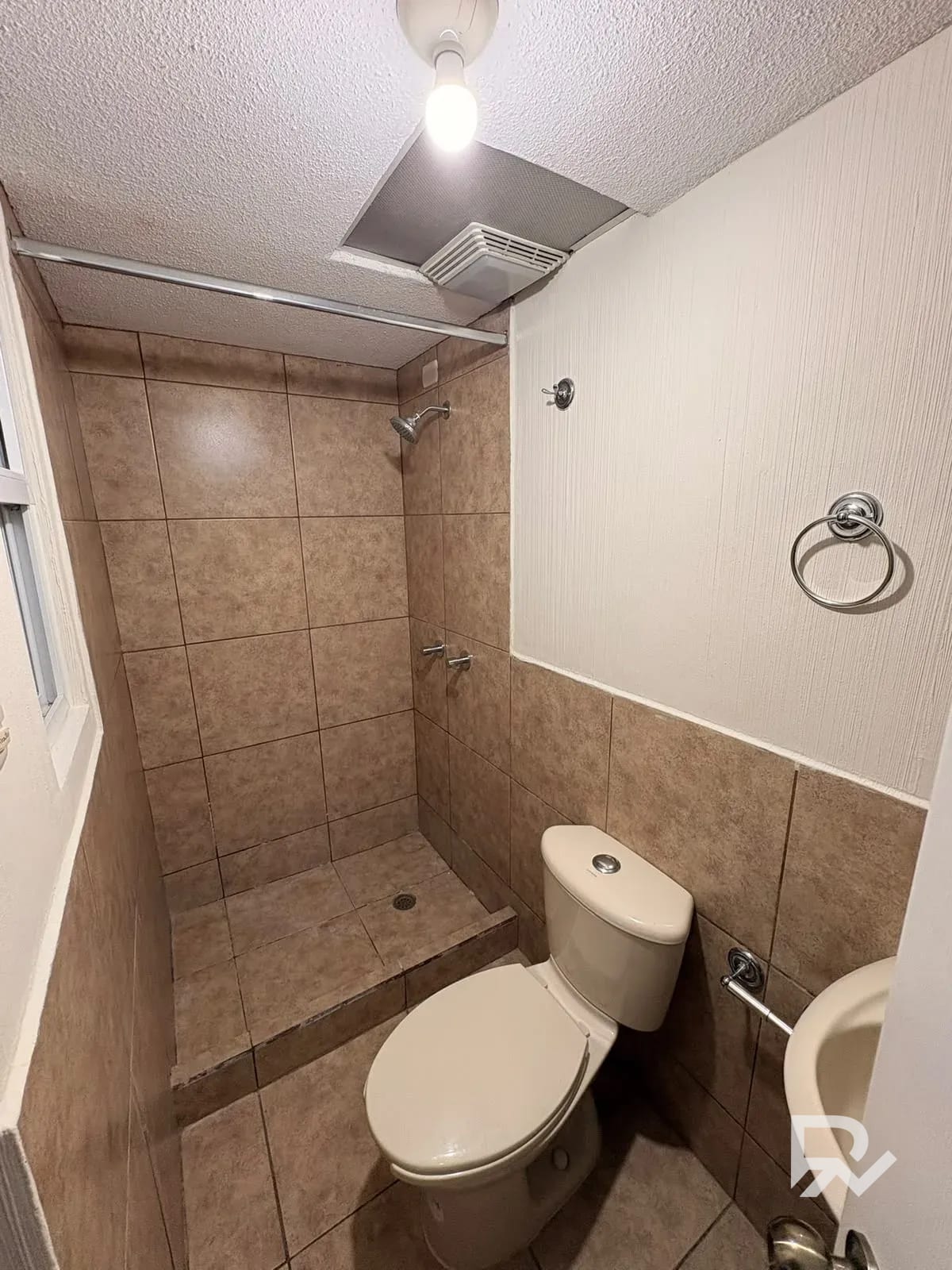Venta de Casa en las Fuentes II, Zona 16 — Casa en Venta en Las Fuentes II, Zona 16, Guatemala, Ciudad — foto 16 de 17