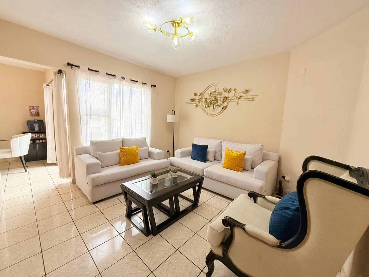 Casa en Venta en San Cristóbal | Zona 8 de Mixco — Casa en Venta en Zona 8 Mixco, Guatemala, Ciudad — foto 2 de 15