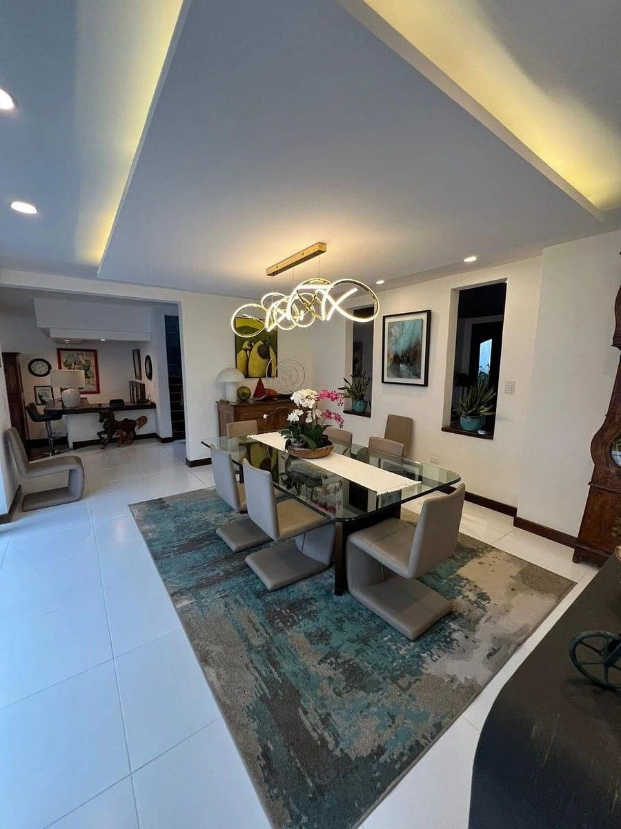 Vista Hermosa 1, Zona 15 | Moderna Casa, con Piscina y Amplios Espacio — Casa en Venta en Vista Hermosa I, Zona 15, Guatemala, Ciudad — foto 3 de 17