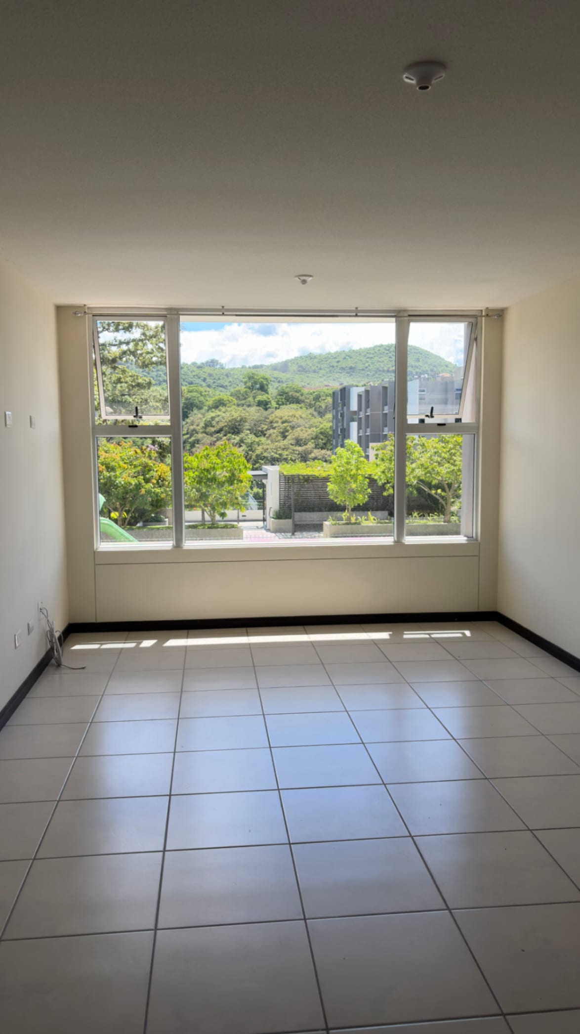 RENTA DE APARTAMENTO ALEGRIA CONDADO NARANJO — Apartamento en Alquiler en Condado Naranjo, Zona 4 Mixco, Guatemala, Ciudad — foto 1 de 8