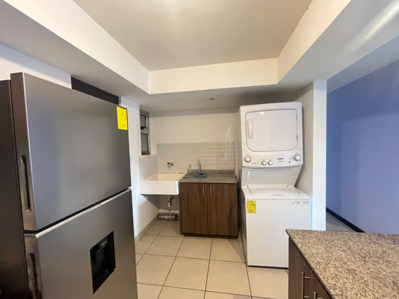 RENTA DE APARTAMENTO AMUEBLADO CONDADO NARANJO/ALEGRIA — Apartamento en Alquiler en Condado Naranjo, Zona 4 Mixco, Guatemala, Ciudad — foto 4 de 17