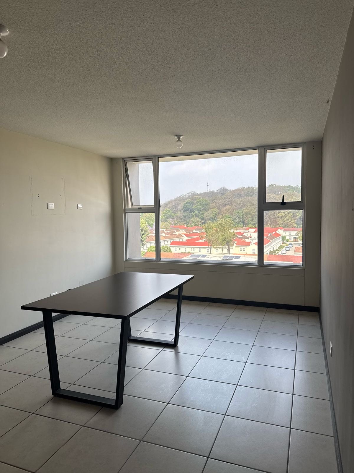Apartamento en Venta/ Alegría/condado Naranjo — Apartamento en Venta en Condado Naranjo, Zona 4 Mixco, Guatemala, Ciudad — foto 1 de 9