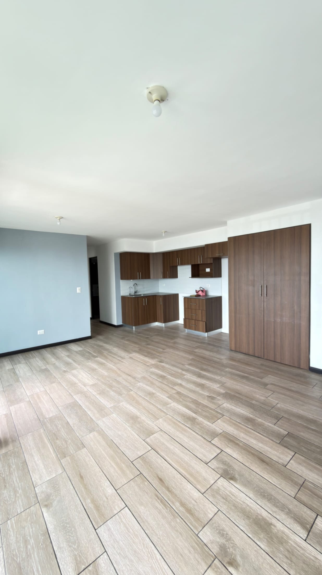 APARTAMENTO RENTA O VENTA SAKAI Z.1 MIXCO Carretera Interamericana — Apartamento en Venta en Sakai, Zona 1 Mixco, Guatemala, Ciudad — foto 3 de 10