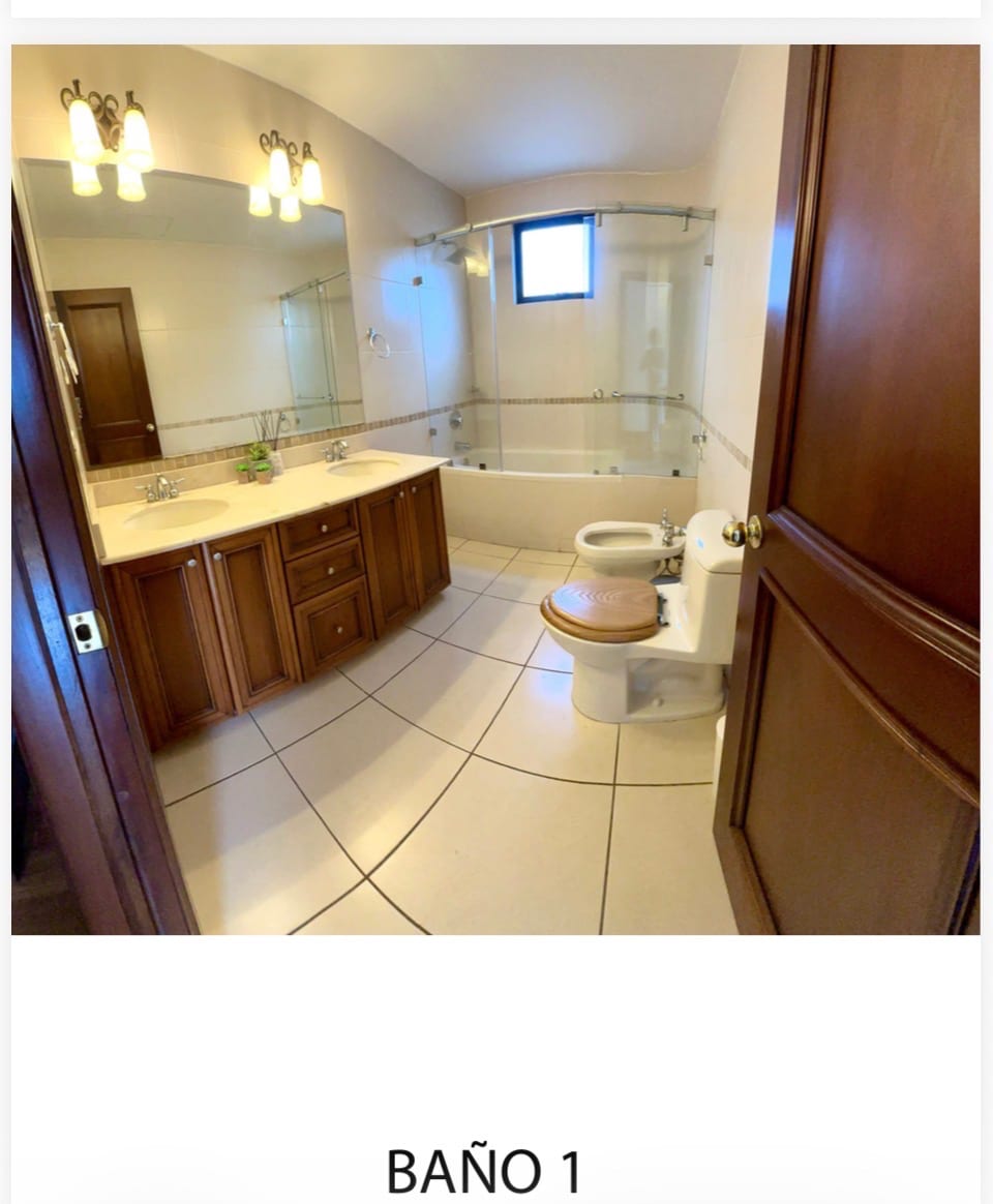 Renta de Apartamento Amueblado Altos de Santa Clara Z.10 — Apartamento en Alquiler en Altos de Santa Clara, Zona 10, Guatemala, Ciudad — foto 10 de 12