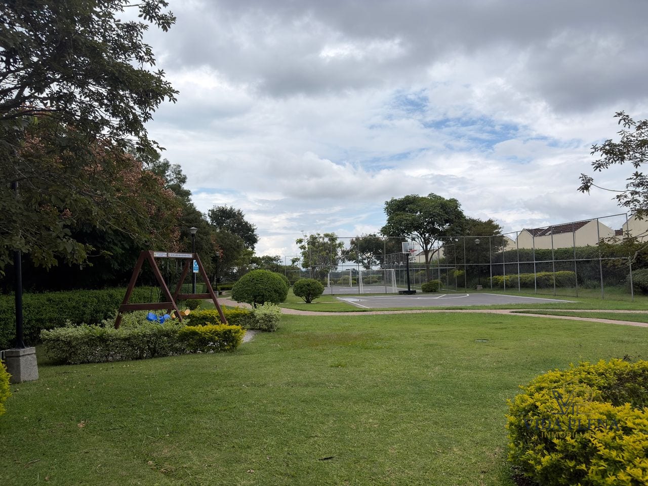Casa en Venta Tipo Solana/condado Naranjo — Casa en Venta en Condado Naranjo, Zona 4 Mixco, Guatemala, Ciudad — foto 8 de 13