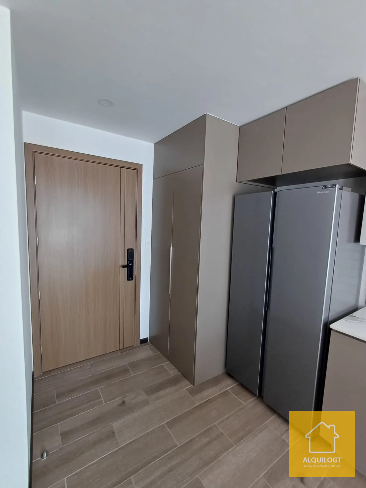 APARTAMENTO CERCA DE OAKLAND Y LA ESTACIÓN ZONA 10 DE 1 HAB AGT2997 — Apartamento en Alquiler en Biko, Zona 10, Guatemala, Ciudad — foto 1 de 13