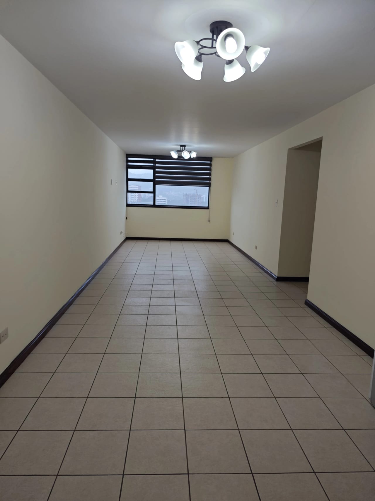 Apartamento en Santorini américas, excelente ubicación — Apartamento en Alquiler en Zona 14, Guatemala, Ciudad — foto 3 de 12
