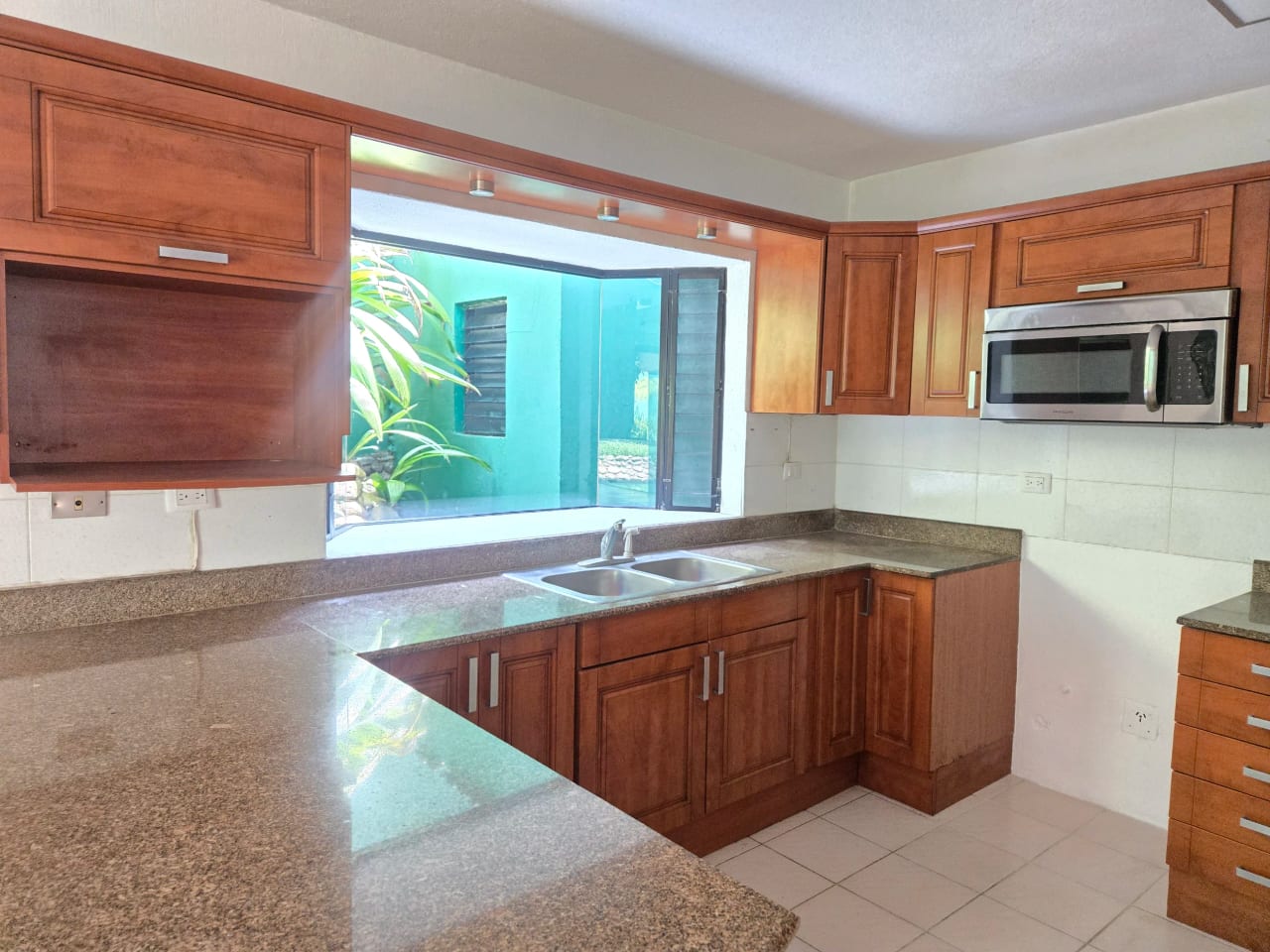 Preciosa casa en venta en Condominio la Encantada, km 12 Carretera El Salvador. — Casa en Venta en Carretera a El Salvador, Guatemala, Ciudad — foto 9 de 13