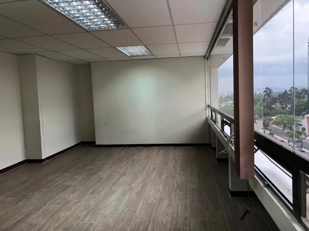 Oficina Ideal para Tu Negocio 86 Mts2 — Oficina en Alquiler en Géminis 10, Zona 10, Guatemala, Ciudad — foto 3 de 5