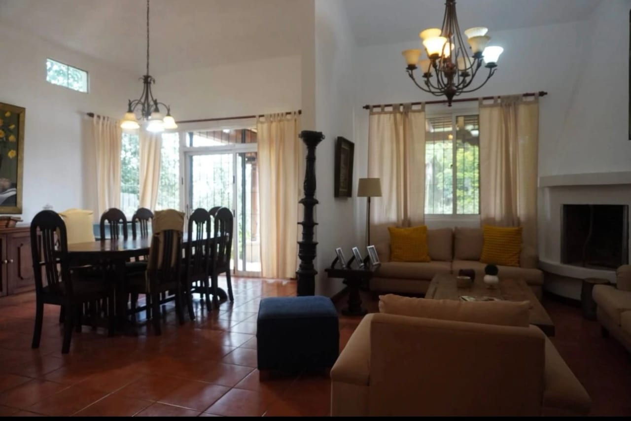 Amplia y Acogedora Residencia — Casa en Venta en San José Pinula, Guatemala, Ciudad — foto 4 de 6