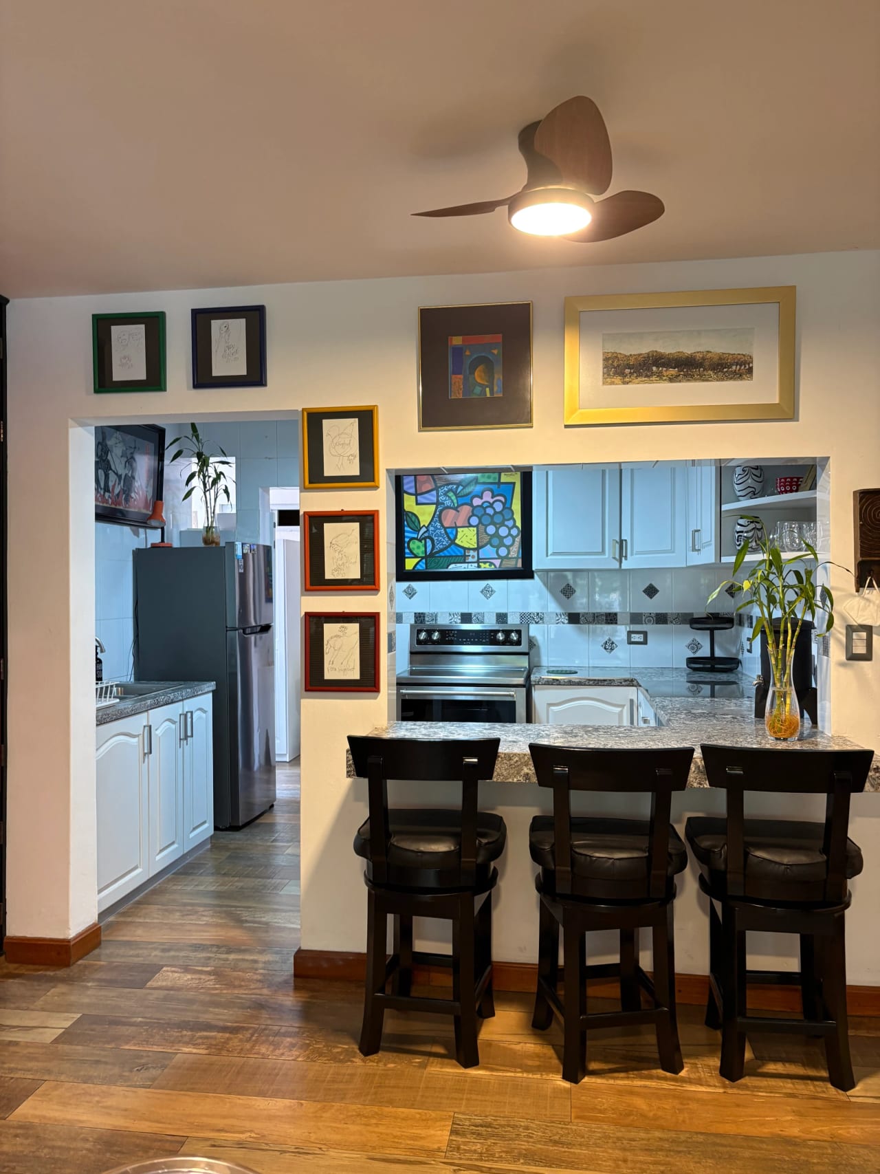 Ubicacion Privilegiada, en el Corazon Z de .10. Comodidad y Estilo — Apartamento en Alquiler en Zona 10, Guatemala, Ciudad — foto 7 de 7