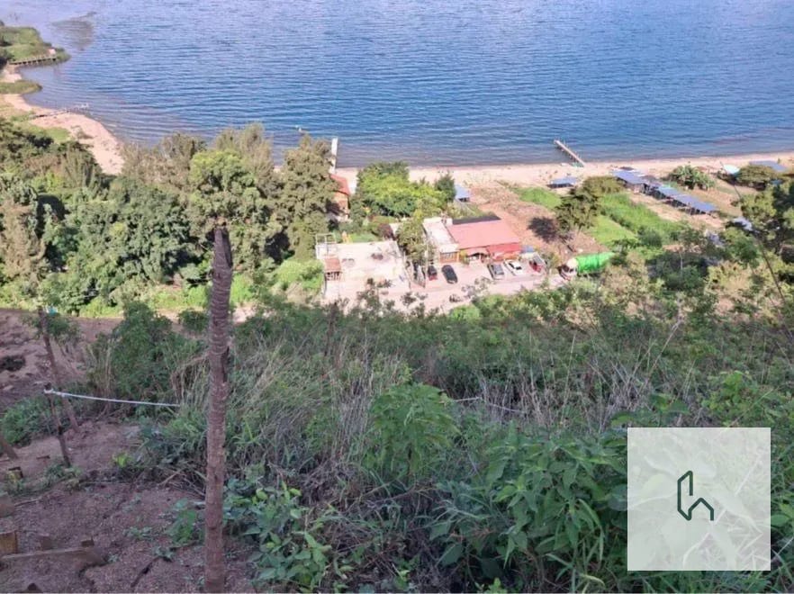 VENTA DE EXCLUSIVO TERRENO CON IMPRESIONANTE VISTA AL LAGO DE ATITLÁN — Terreno en Venta en San Pablo La Laguna, Sololá — foto 1 de 4
