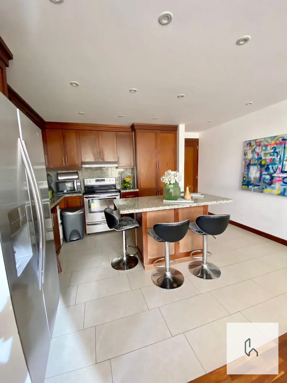 Elegante Apartamento Tipo Loft en Venta en Z.16 la Montaña — Apartamento en Venta en La Montaña, Zona 16, Guatemala, Ciudad — foto 4 de 14