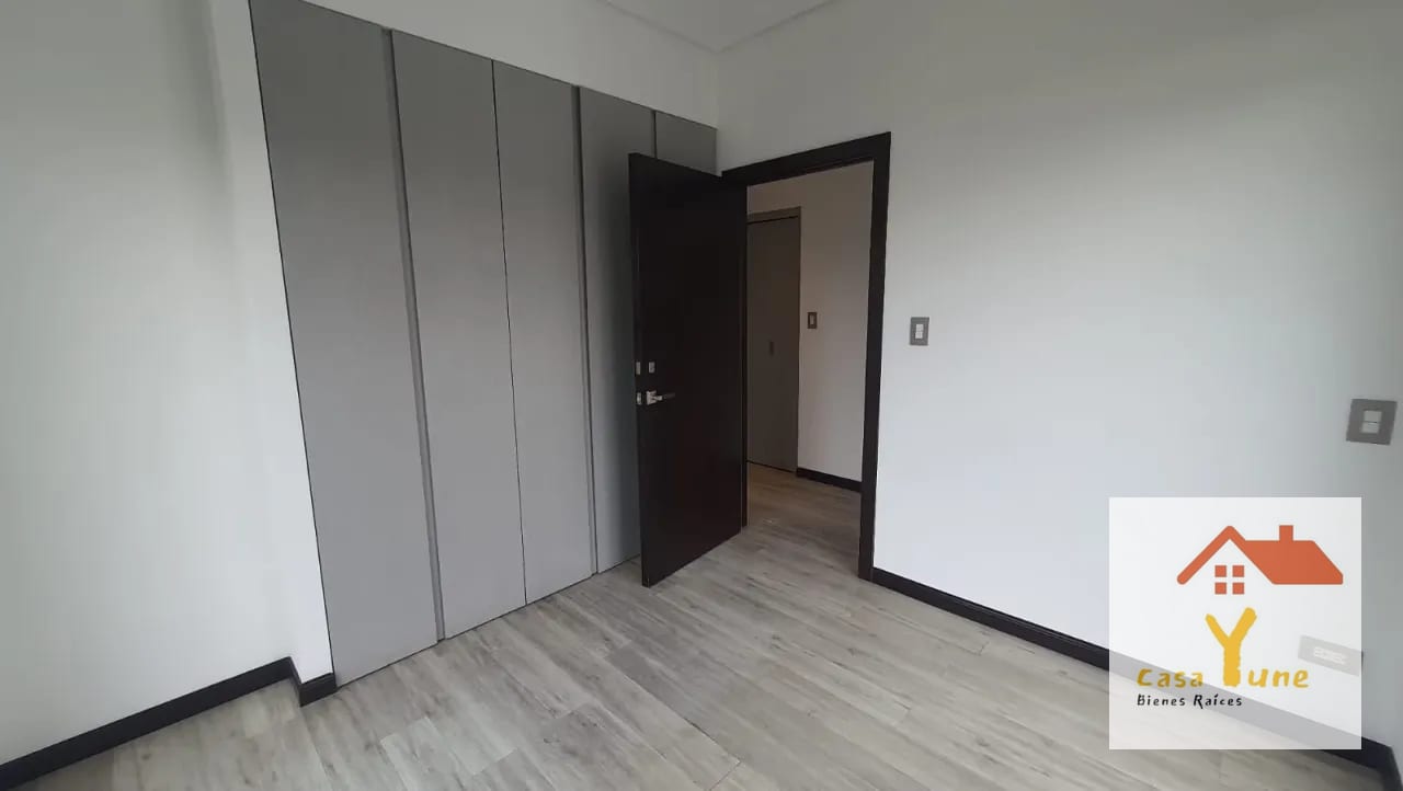 APARTAMENTO EN ALQUILER LIRIOS CAYALA ZONA 16 — Apartamento en Alquiler en Lirios de Cayalá I, Zona 16, Guatemala, Ciudad — foto 11 de 14