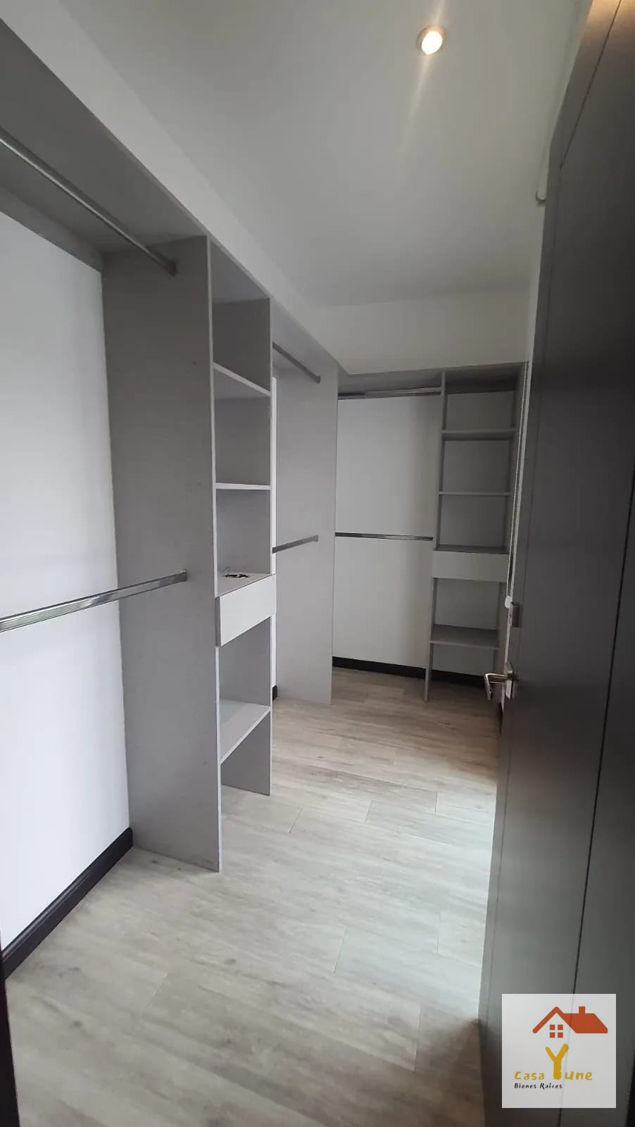 APARTAMENTO EN ALQUILER LIRIOS CAYALA ZONA 16 — Apartamento en Alquiler en Lirios de Cayalá I, Zona 16, Guatemala, Ciudad — foto 10 de 14