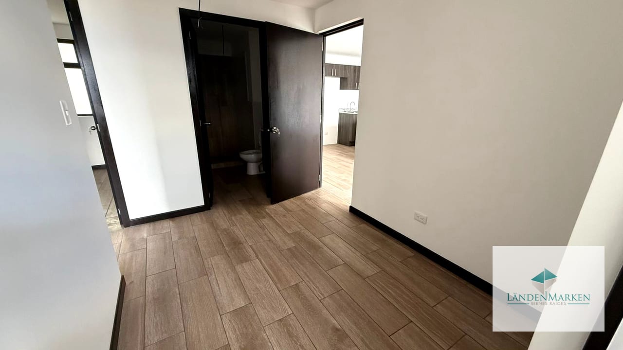 APARTAMENTO AMPLIO PARA ESTRENAR EN EDIFICIO PETÁPOLIS ZONA 12 — Apartamento en Alquiler en Petápolis, Zona 12, Guatemala, Ciudad — foto 10 de 16