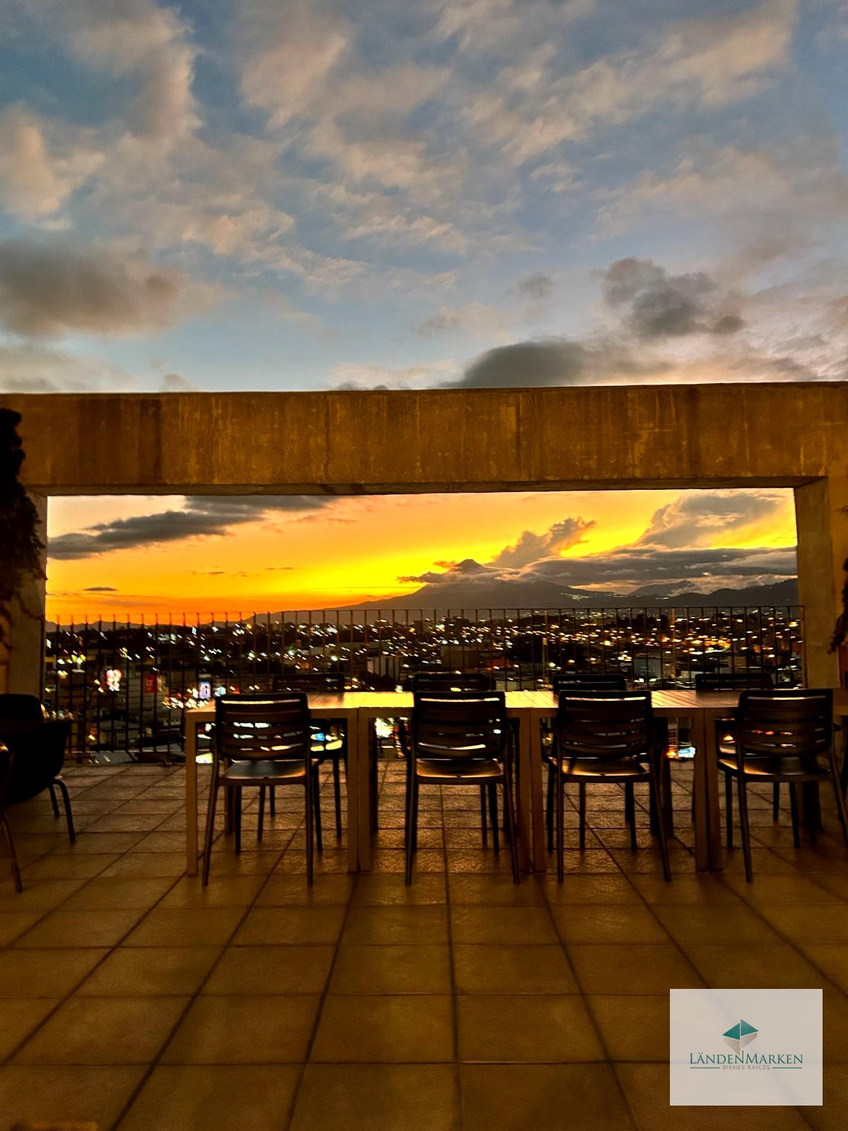 MODERNO APARTAMENTO VENTA EN ZONA 4 — Apartamento en Venta en Modra, Zona 4, Guatemala, Ciudad — foto 8 de 13