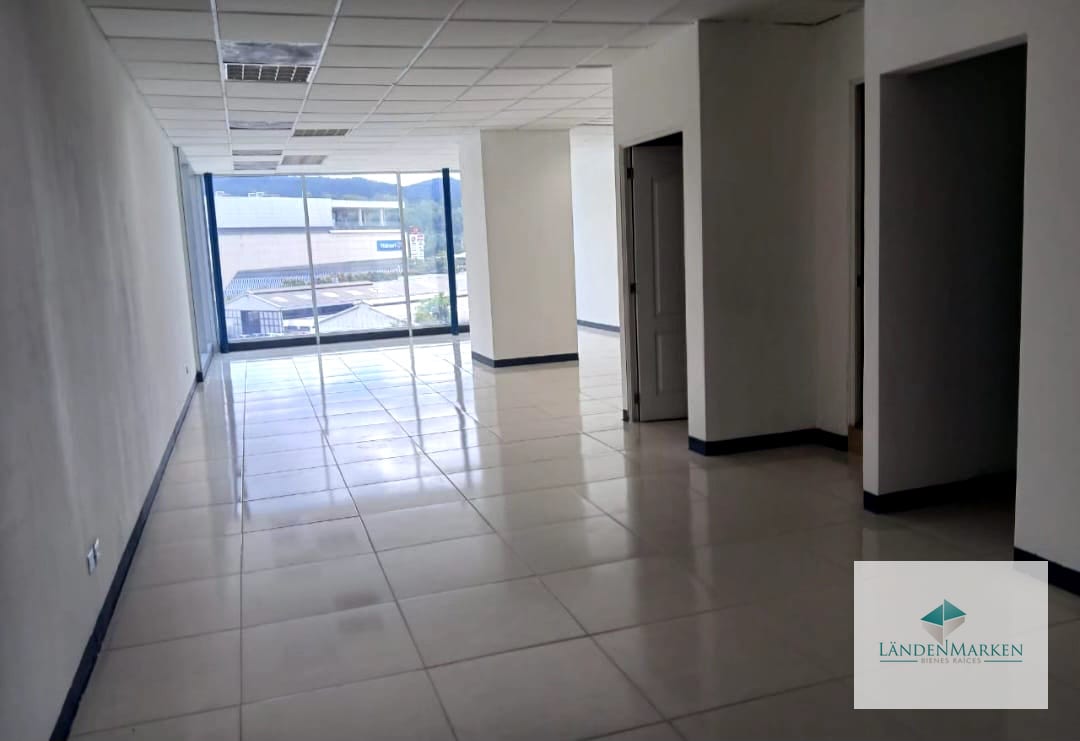 ALQUILER DE OFICINA EN ZONA PRADERA ZONA 10 TORRE 3 — Oficina en Alquiler en Zona Pradera, Zona 10, Guatemala, Ciudad — foto 3 de 4