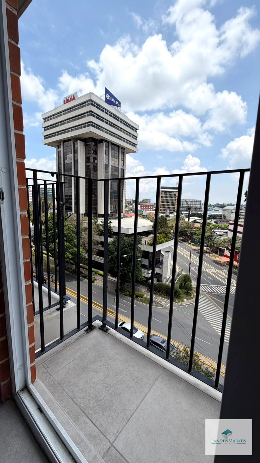 ALQUILER DE APARTAMENTO EN ZONA 4 ( TODOS LOS SERVICIOS INCLUIDOS ) — Apartamento en Alquiler en Modra, Zona 4, Guatemala, Ciudad — foto 5 de 15